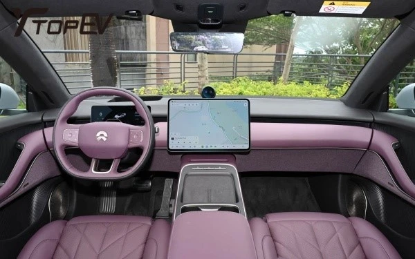 NIO ET5 interior